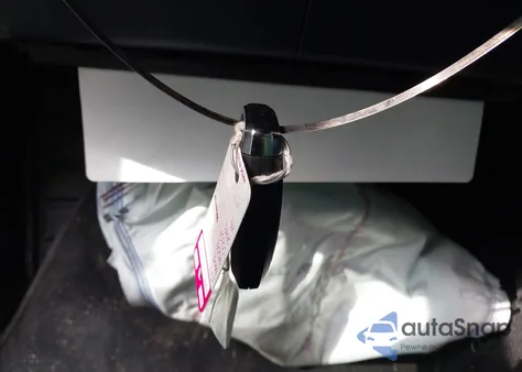 2025 Ford Maverick Xlt z USA, uszkodzony, nr VIN 3FTTW8H33SRA37118